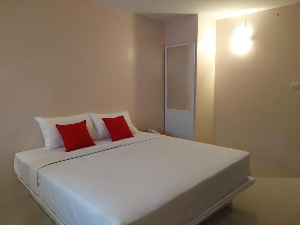 Bird Room Hotel - Pratunam Bangkok Esterno foto